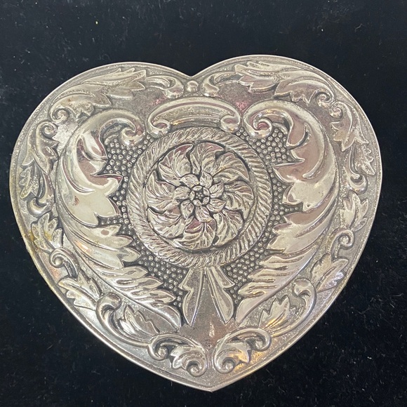 Silver-plated jewelry/trinket box - Picture 2 of 9